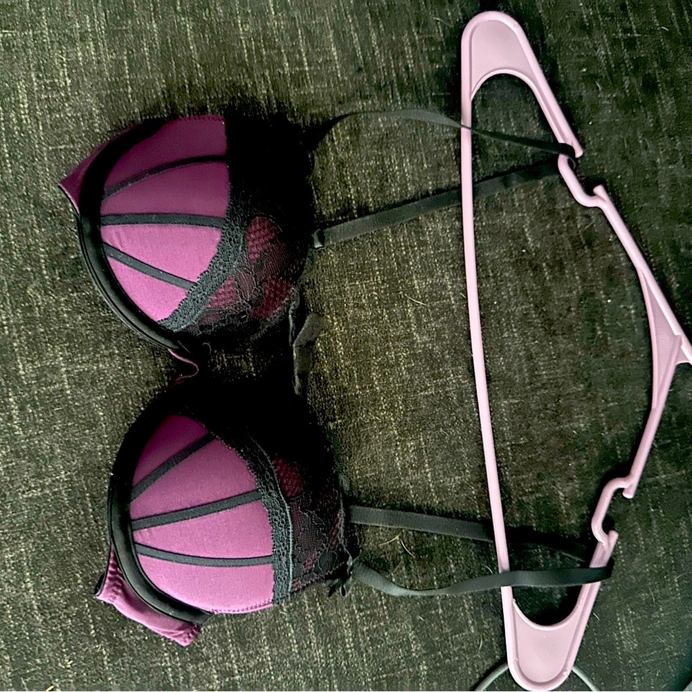 H&M 32B Push-up Bra *Cute AF*